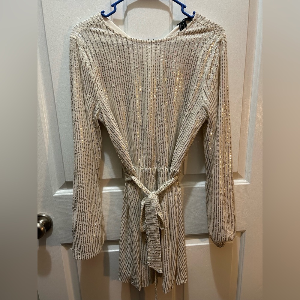 forever 21 long sleeve sparkly dress